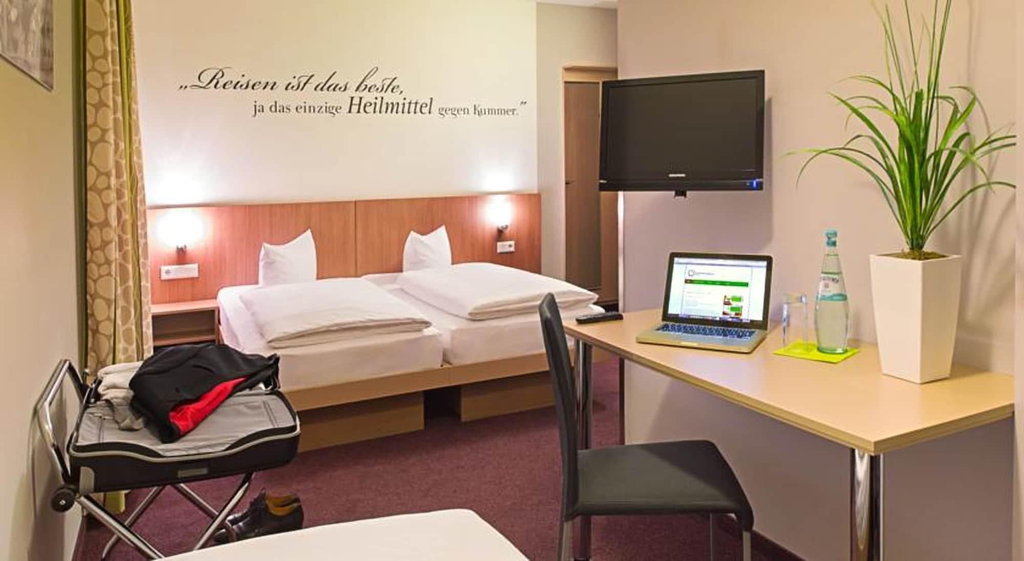 Hotel Mainstation Франкфурт-на-Майне Экстерьер фото